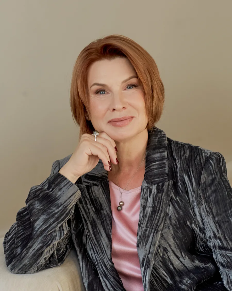 Julia Makarova, family systems therapist and creator of Familumen